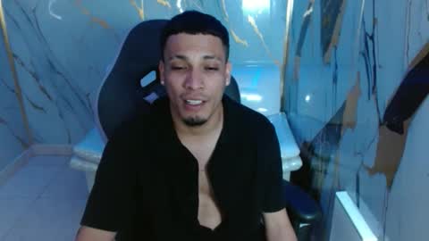 Snapshot of cam_xman chatting on 05/22/26, 02:08 cam_xman online show from 05/22/26, 02:08