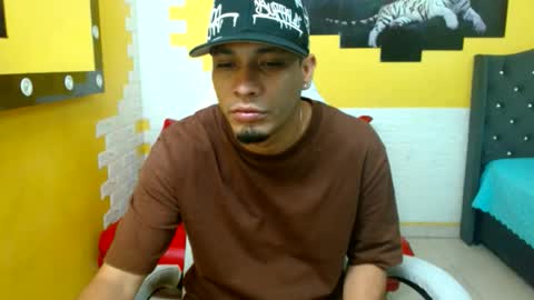 Snapshot of cam_xman chatting on 06/03/26, 02:33 cam_xman online show from 06/03/26, 02:33