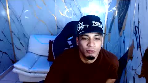 Snapshot of cam_xman chatting on 06/15/26, 12:18 cam_xman online show from 06/15/26, 12:18