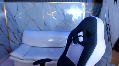 Snapshot of cam_xman chatting on 07/21/26, 03:58 cam_xman online show from 07/21/26, 03:58