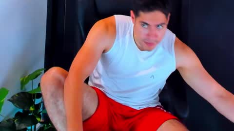 camara110 online show from 01/12/25, 07:53