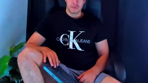 camara110 online show from 01/13/25, 08:15