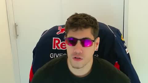 camara110 online show from 11/27/25, 10:23