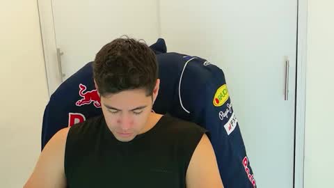 camara110 online show from 12/02/25, 06:14