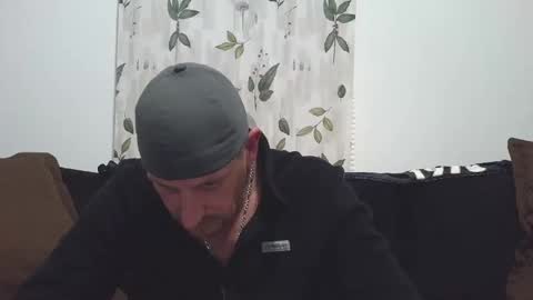 Chillaxin lets talk  online show from 01/22/25, 05:26