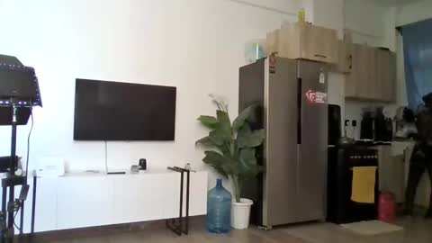 Princess online show from 11/20/25, 12:16