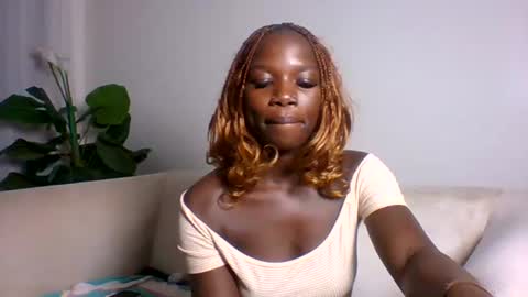 Snapshot of camclit chatting on 06/14/26, 04:31 Princess online show from 06/14/26, 04:31