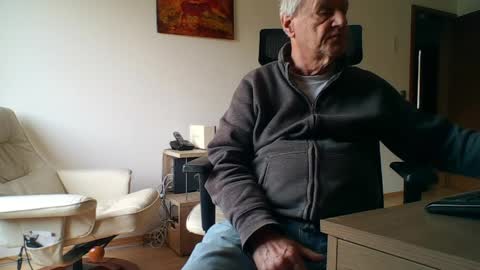 camcologne online show from 04/03/26, 10:02