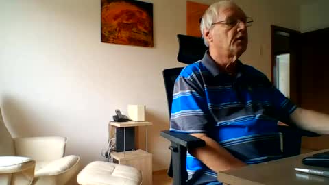 Snapshot of camcologne chatting on 07/24/26, 08:45 camcologne online show from 07/24/26, 08:45