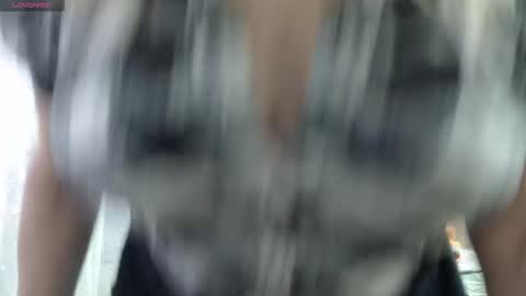 Snapshot of camdiva1 chatting on 11/15/25, 10:12 CamDiva1 online show from 11/15/25, 10:12