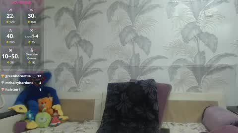 CamDiva1 online show from 04/22/26, 01:41