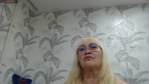 CamDiva1 online show from 07/01/26, 07:57