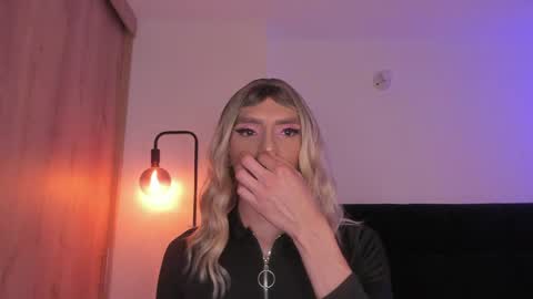 Cameron online show from 04/17/26, 02:25