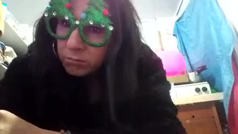 Snapshot of cameron_puppy chatting on 12/24/24, 05:27 Mara Catalina Romero Ordez online show from 12/24/24, 05:27
