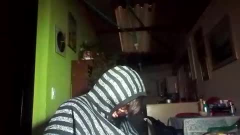 Snapshot of cameron_puppy chatting on 01/04/25, 07:45 Mara Catalina Romero Ordez online show from 01/04/25, 07:45