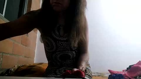 Snapshot of cameron_puppy chatting on 02/11/25, 04:44 Mara Catalina Romero Ordez online show from 02/11/25, 04:44