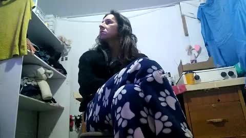 Snapshot of cameron_puppy chatting on 02/27/25, 07:01 Mara Catalina Romero Ordez online show from 02/27/25, 07:01