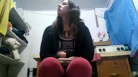 Snapshot of cameron_puppy chatting on 03/02/25, 06:59 Mara Catalina Romero Ordez online show from 03/02/25, 06:59