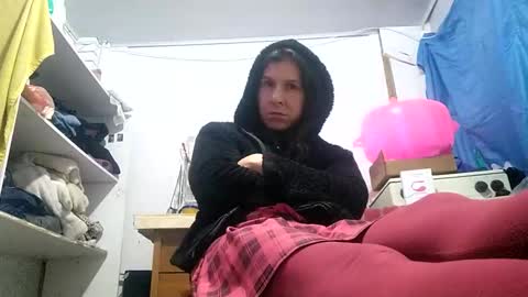 Snapshot of cameron_puppy chatting on 03/04/25, 09:18 Mara Catalina Romero Ordez online show from 03/04/25, 09:18
