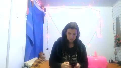 Snapshot of cameron_puppy chatting on 03/10/25, 04:38 Mara Catalina Romero Ordez online show from 03/10/25, 04:38