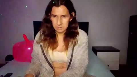 Snapshot of cameron_puppy chatting on 10/14/25, 04:24 Mara Catalina Romero Ordez online show from 10/14/25, 04:24