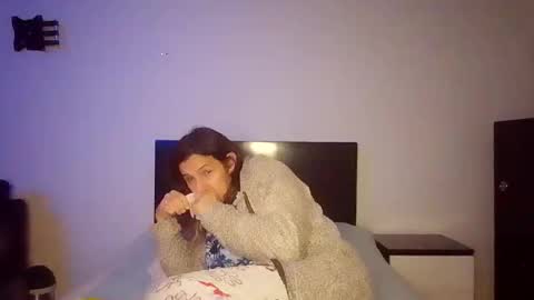 Snapshot of cameron_puppy chatting on 10/17/25, 08:39 Mara Catalina Romero Ordez online show from 10/17/25, 08:39