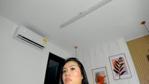 Snapshot of cameroncollinss chatting on 01/04/25, 10:24 Cameron online show from 01/04/25, 10:24