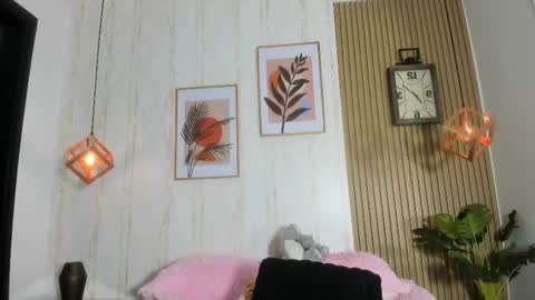 Snapshot of cameroncollinss chatting on 02/12/25, 12:05 Cameron online show from 02/12/25, 12:05