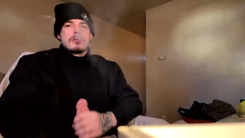 Snapshot of camerondt chatting on 12/28/24, 10:13 camerondt online show from 12/28/24, 10:13