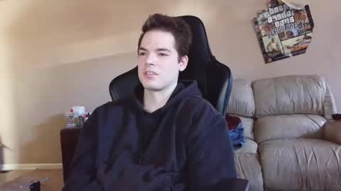 Snapshot of camerondt chatting on 12/15/25, 09:08 camerondt online show from 12/15/25, 09:08