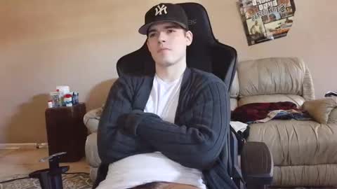 Snapshot of camerondt chatting on 02/04/26, 07:20 camerondt online show from 02/04/26, 07:20