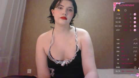 Snapshot of camgirl_xx chatting on 11/18/25, 06:01 Marta online show from 11/18/25, 06:01