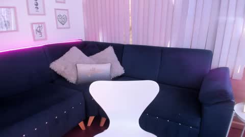 Camila cruz online show from 01/07/25, 08:10