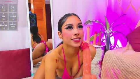 Snapshot of cami_evanns chatting on 10/03/25, 04:20 Camila online show from 10/03/25, 04:20