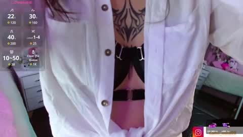 Snapshot of cami_mila99 chatting on 12/14/24, 04:45 CAMI online show from 12/14/24, 04:45