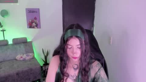 Snapshot of cami_mila99 chatting on 11/29/25, 10:46 CAMI online show from 11/29/25, 10:46