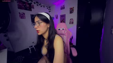 Snapshot of cami_mila99 chatting on 05/17/26, 07:28 CAMI online show from 05/17/26, 07:28