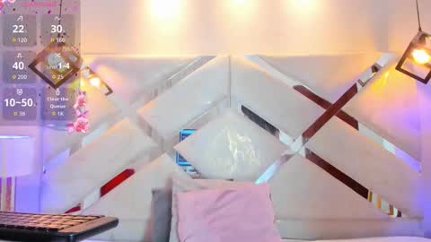 cami_rouxx online show from 10/09/25, 06:00