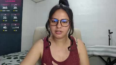 Snapshot of cami_valbuena chatting on 07/21/26, 12:57 Camila Valbuena online show from 07/21/26, 12:57