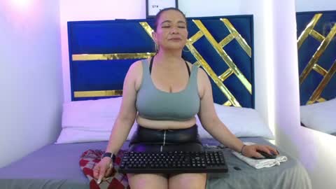 Snapshot of camiangel69 chatting on 06/10/26, 02:05 CAMI online show from 06/10/26, 02:05