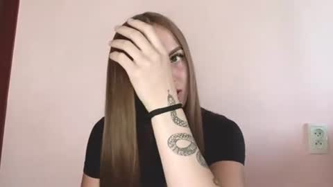 Lizz online show from 06/23/26, 11:41