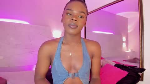 Snapshot of camiestrada chatting on 02/09/25, 02:18 camiestrada online show from 02/09/25, 02:18