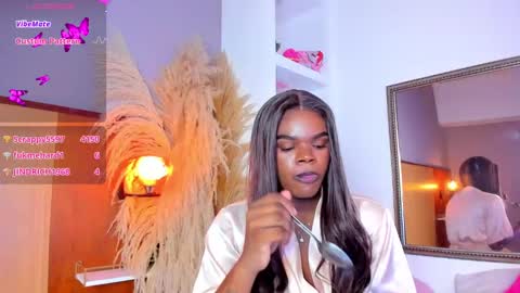 Snapshot of camiestrada chatting on 03/09/25, 06:54 camiestrada online show from 03/09/25, 06:54