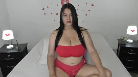 Snapshot of camihotboobs chatting on 02/14/25, 09:21 camihotboobs online show from 02/14/25, 09:21