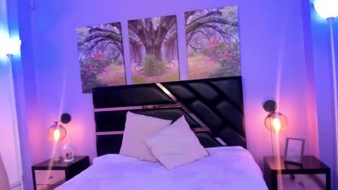 Camila Osorio online show from 03/08/25, 08:46