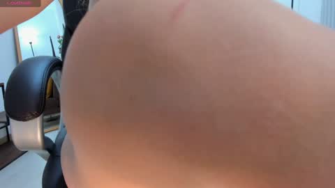 Camila online show from 01/09/25, 05:13