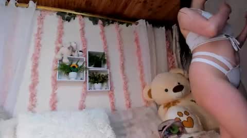 Snapshot of camiilalopee chatting on 11/16/25, 03:50 Camii Lopez online show from 11/16/25, 03:50