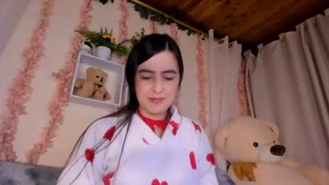 Snapshot of camiilalopee chatting on 06/23/26, 12:41 Camii Lopez online show from 06/23/26, 12:41
