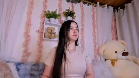 Snapshot of camiilalopee chatting on 07/19/26, 10:46 Camii Lopez online show from 07/19/26, 10:46