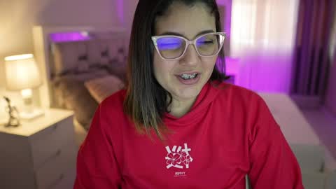 Camila buitrago online show from 12/02/24, 03:47